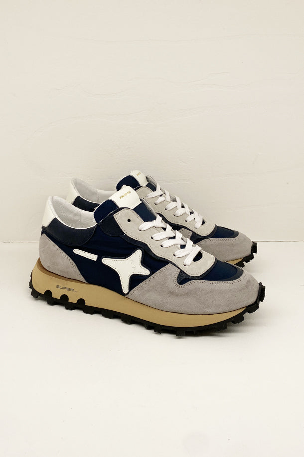 Sneakers allacciate-1