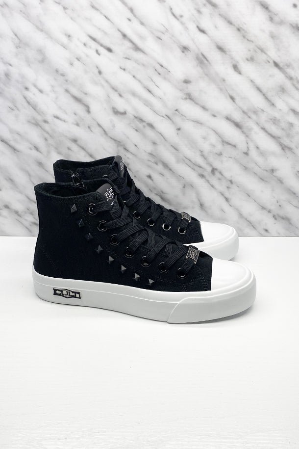 Sneakers-1