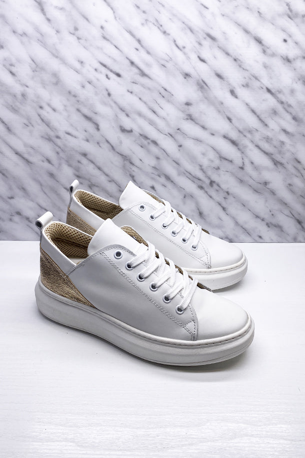 Sneakers-1