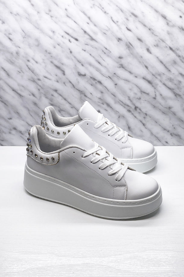 Sneakers-1