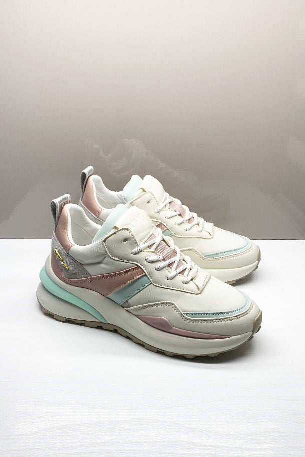 Sneakers-1