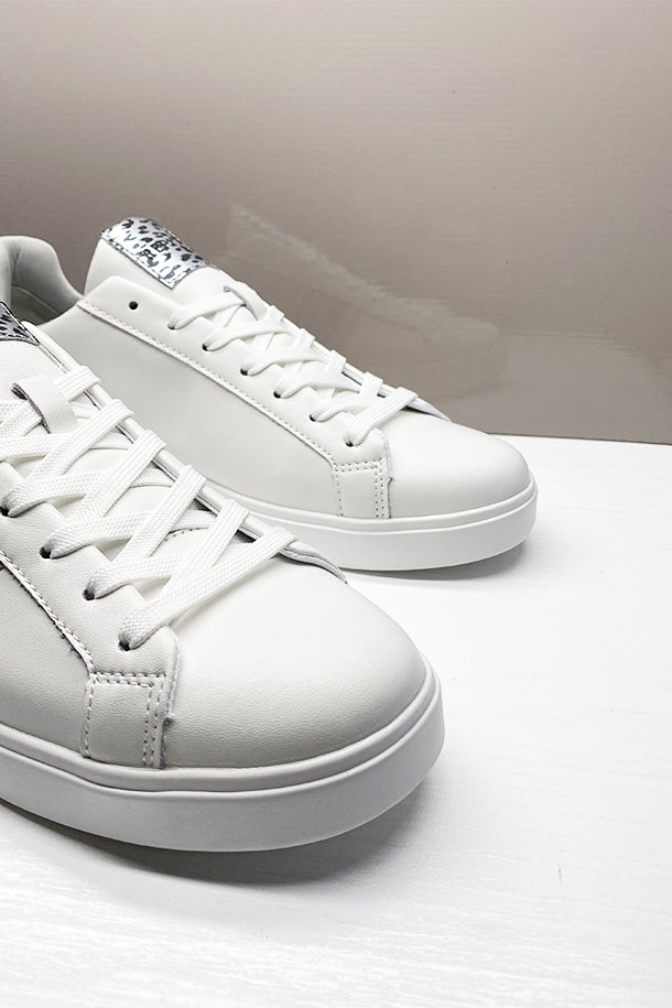 Sneakers-3