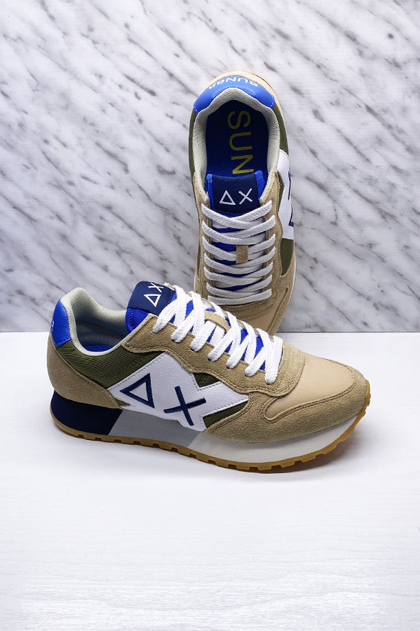 Sneakers-1