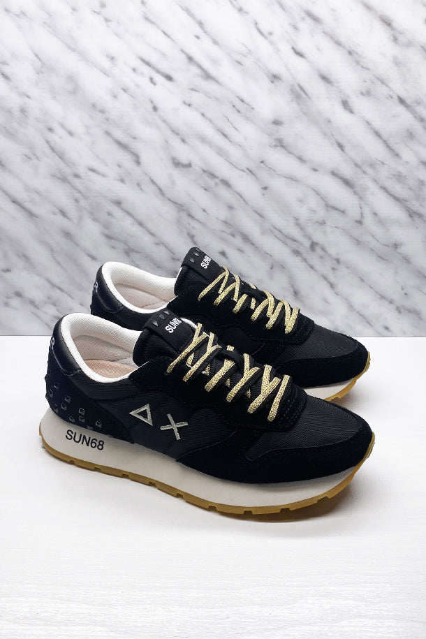 Sneakers-1