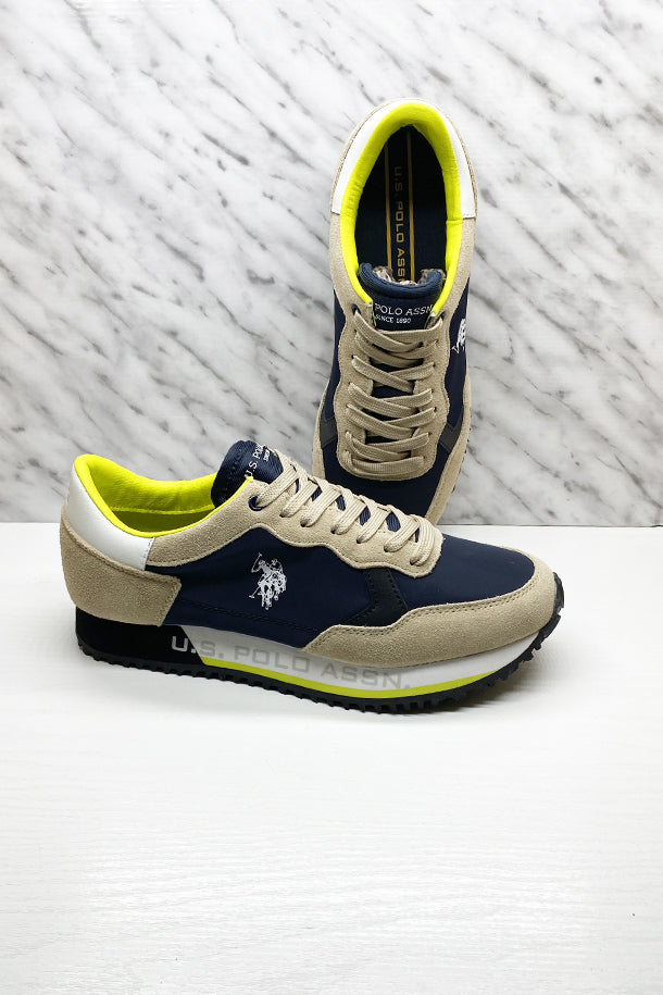 Sneakers-1
