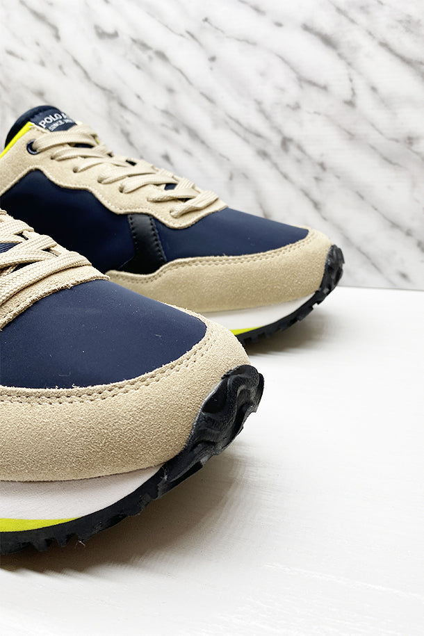 Sneakers-4