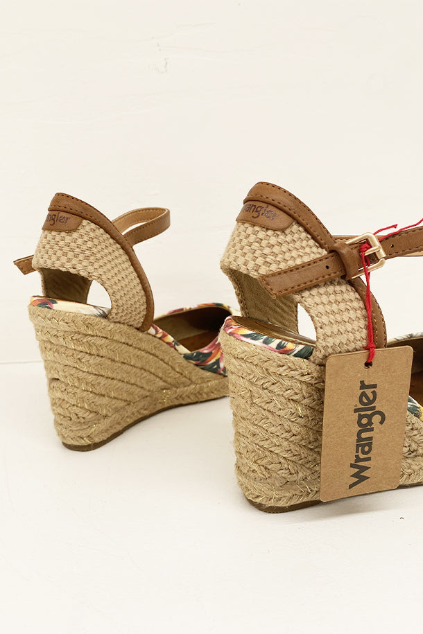 Sandali con zeppa-4