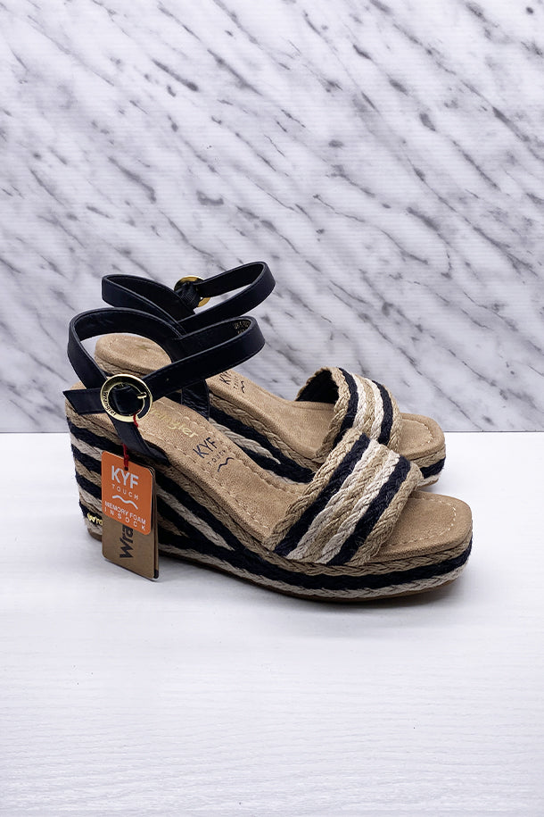 Sandali con zeppa-1