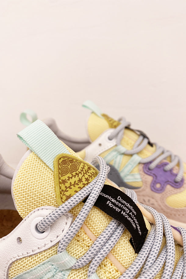 Sneaker allacciate-2