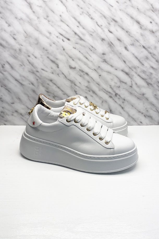 Sneakers allacciate-1
