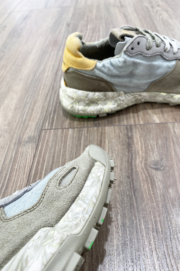 Sneakers-3