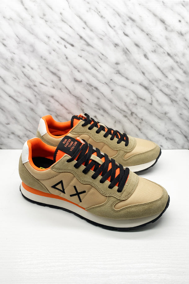 Sneakers allacciate-1