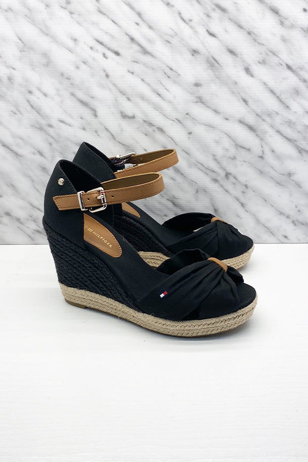 Sandali con zeppa-1