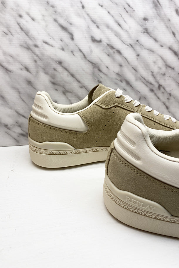 Sneakers-3
