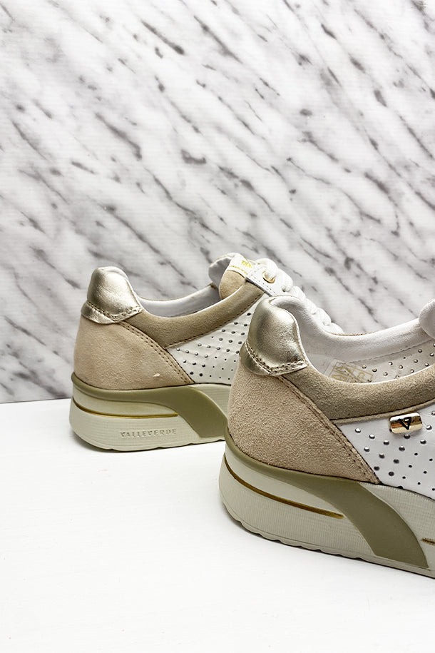 Sneakers-3
