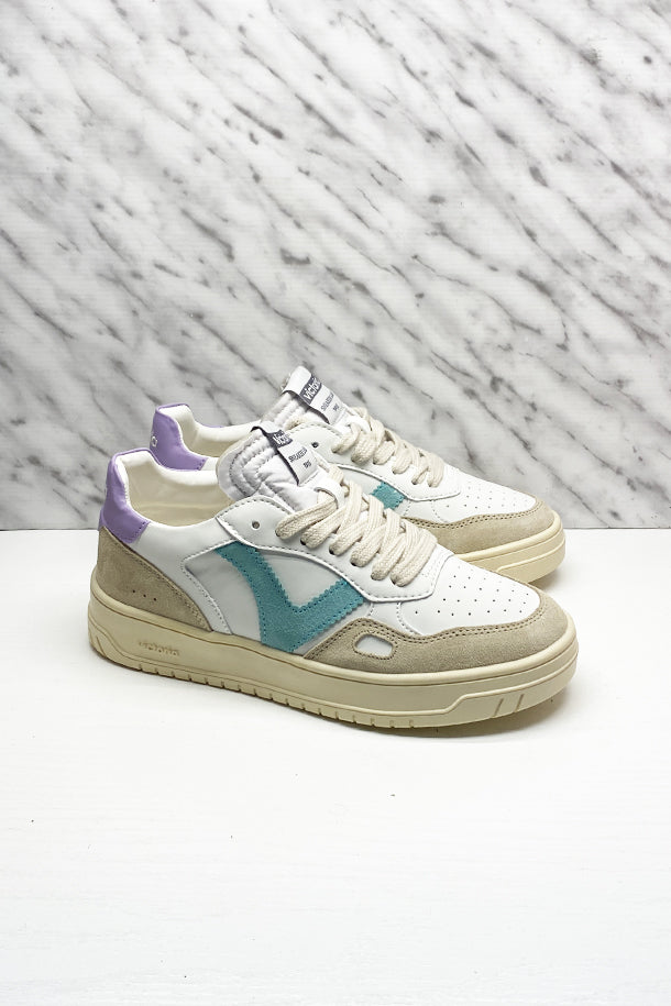 Sneakers-1