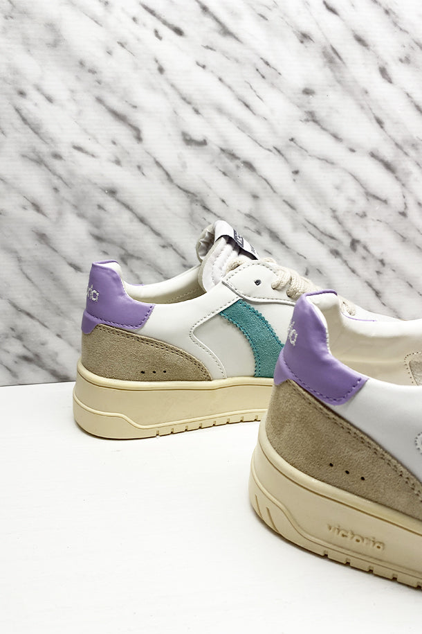 Sneakers-3