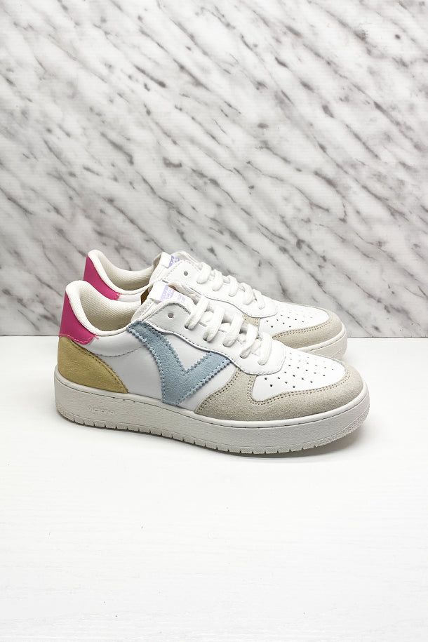 Sneakers-1
