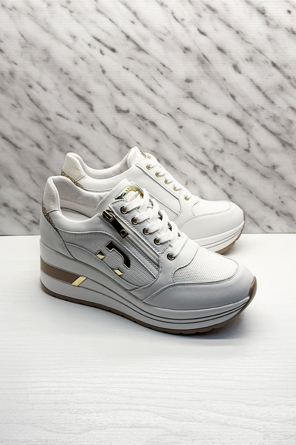 Sneakers-1