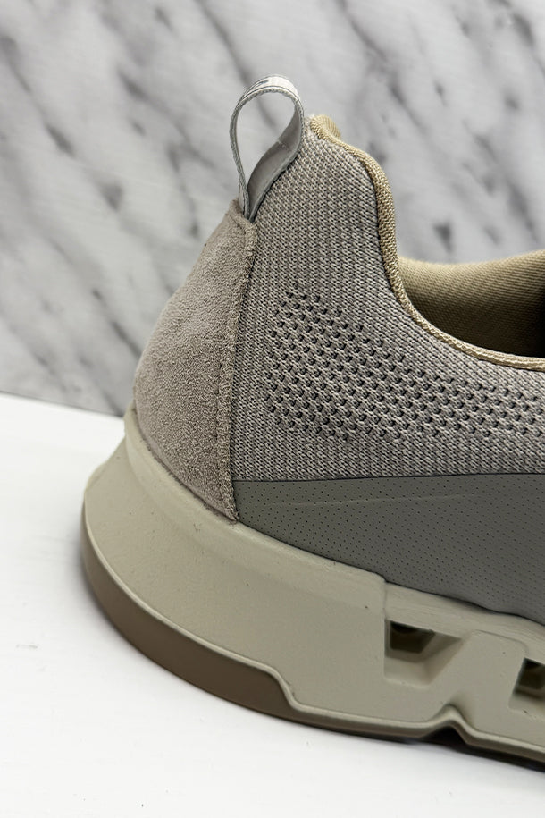 Sneakers-3