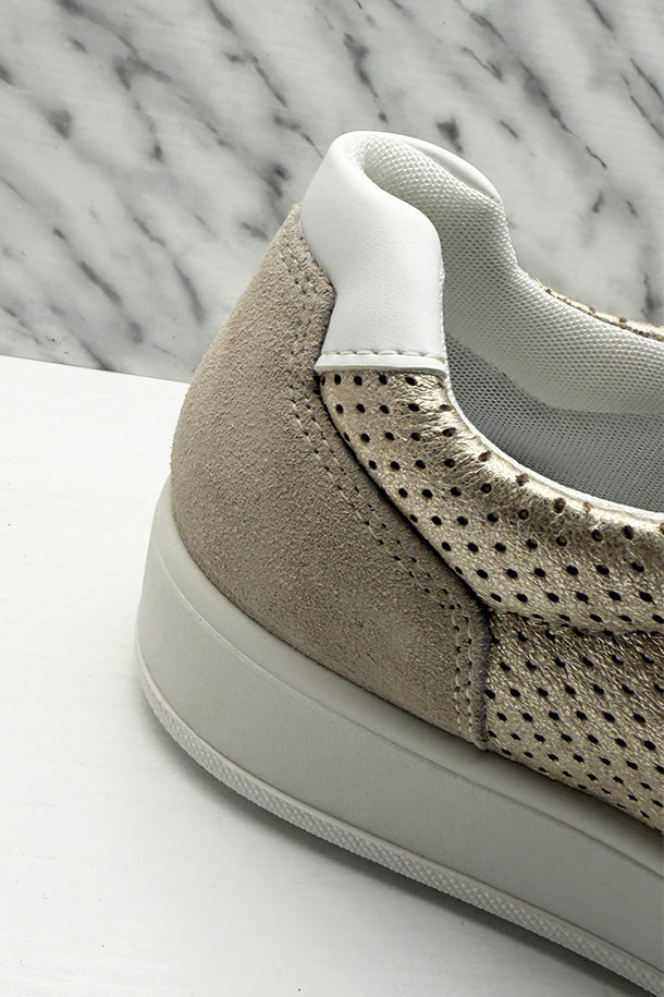 Sneakers-3