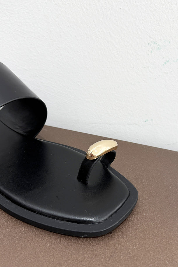 Sandali-2