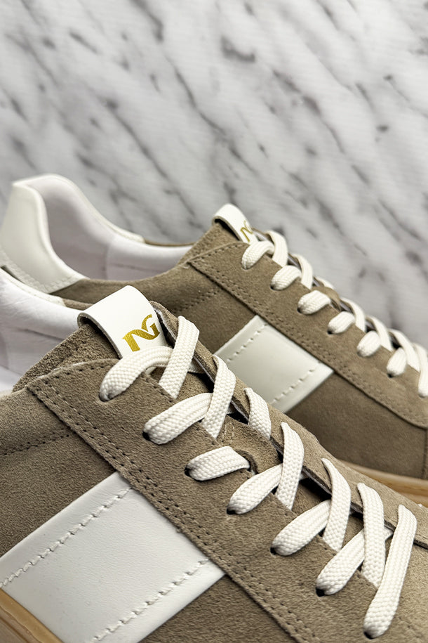 Sneakers-2