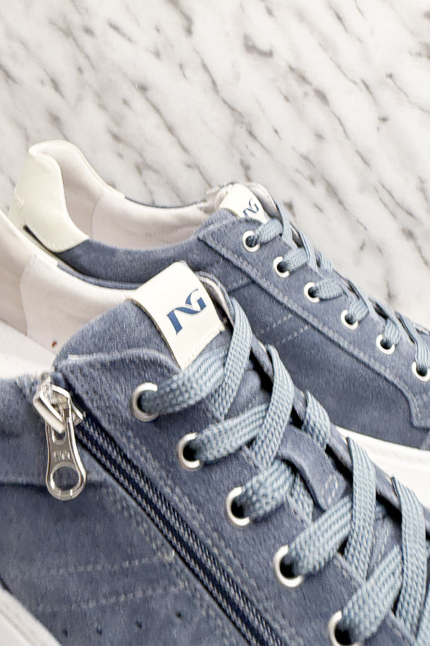 Sneakers-2