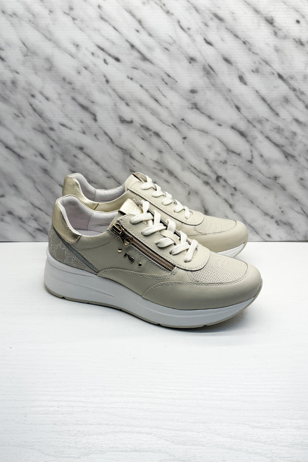 Sneakers-1