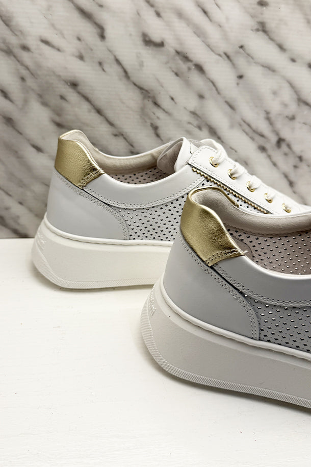 Sneakers-3