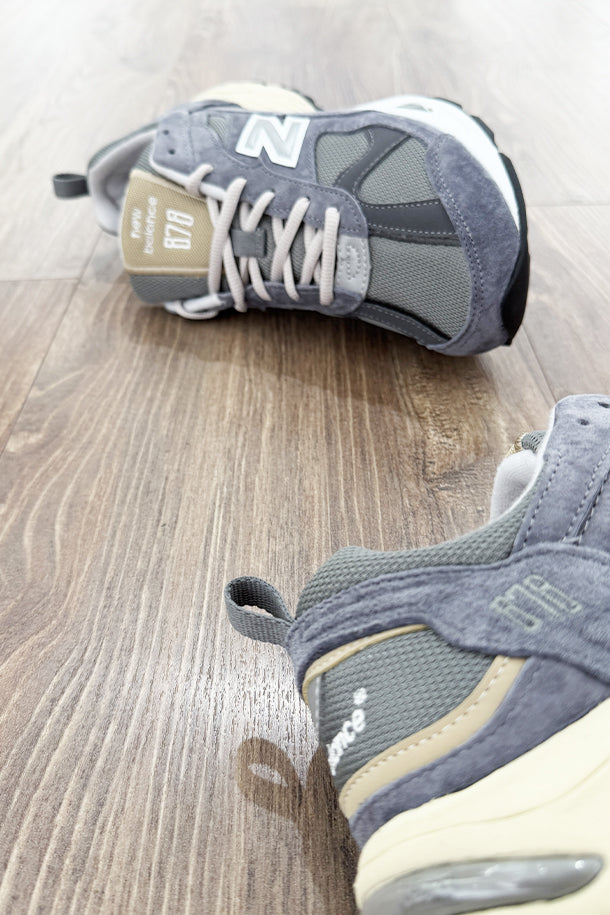 Sneakers-3