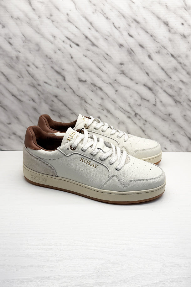 Sneakers-1