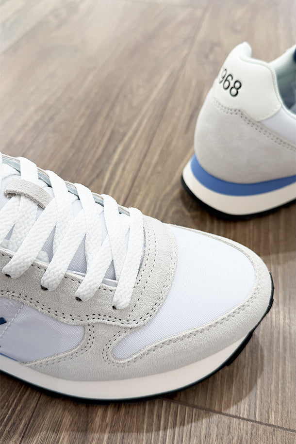 Sneakers-3