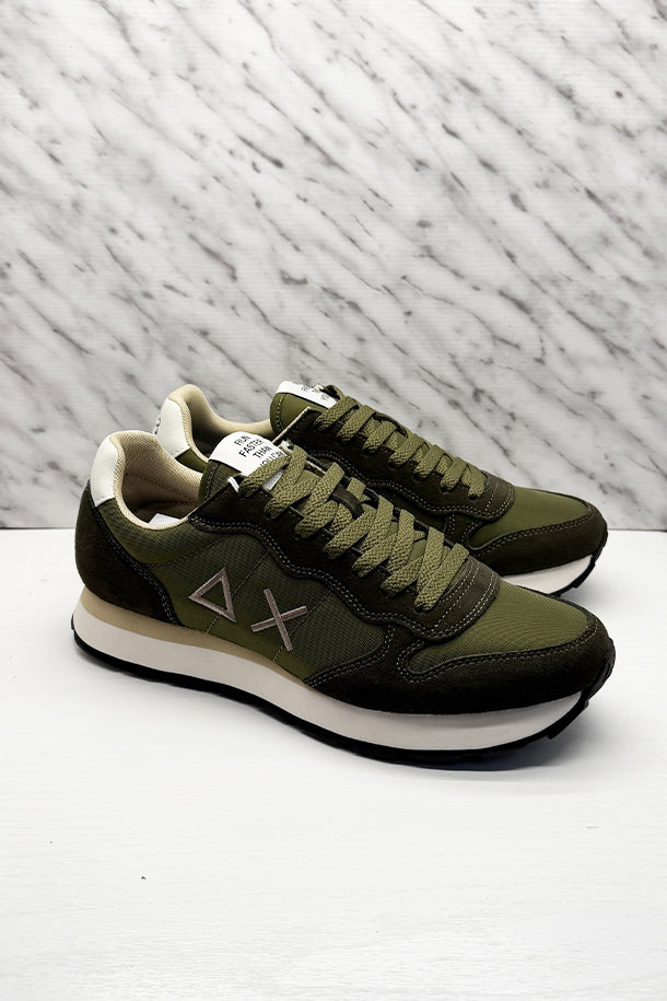 Sneakers-1