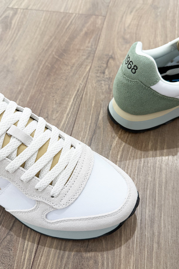 Sneakers-2