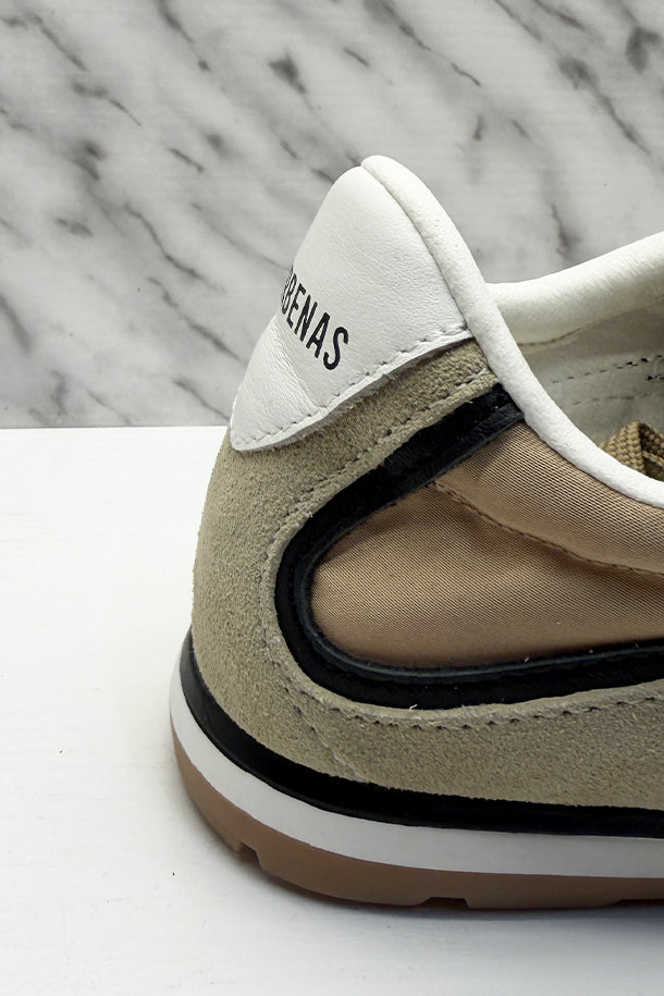 Sneakers-3