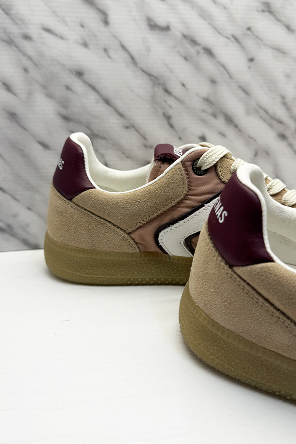 Sneakers-3