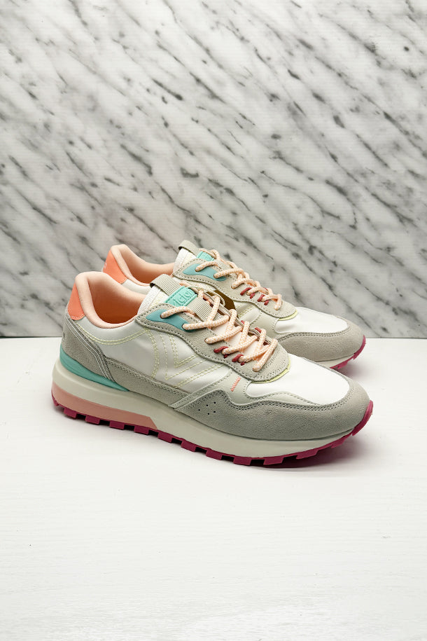 Sneakers-1