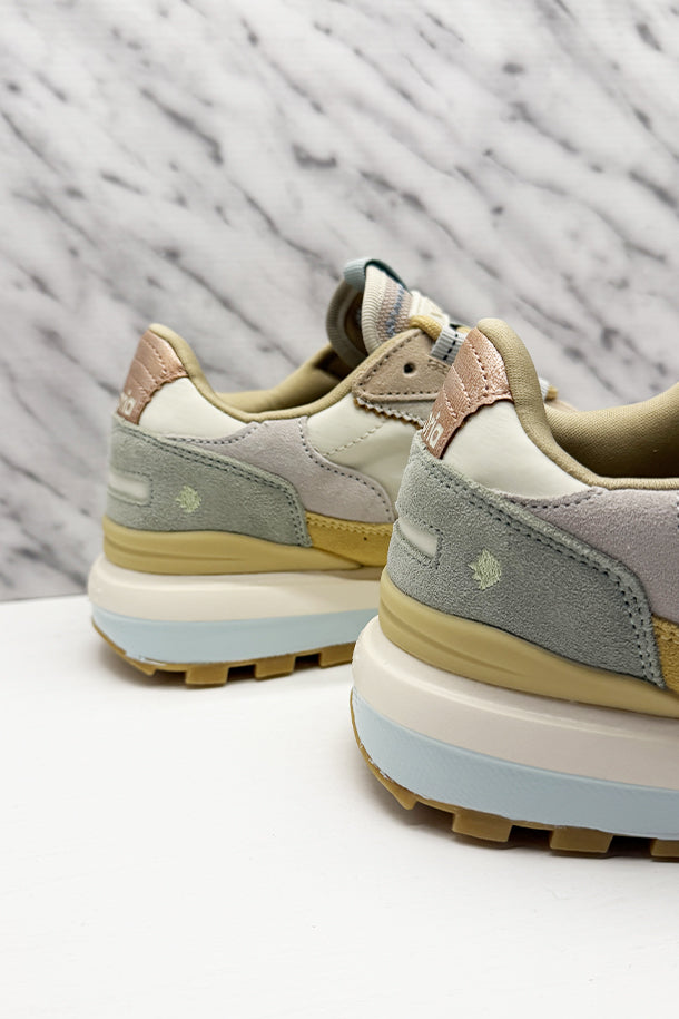 Sneakers-3