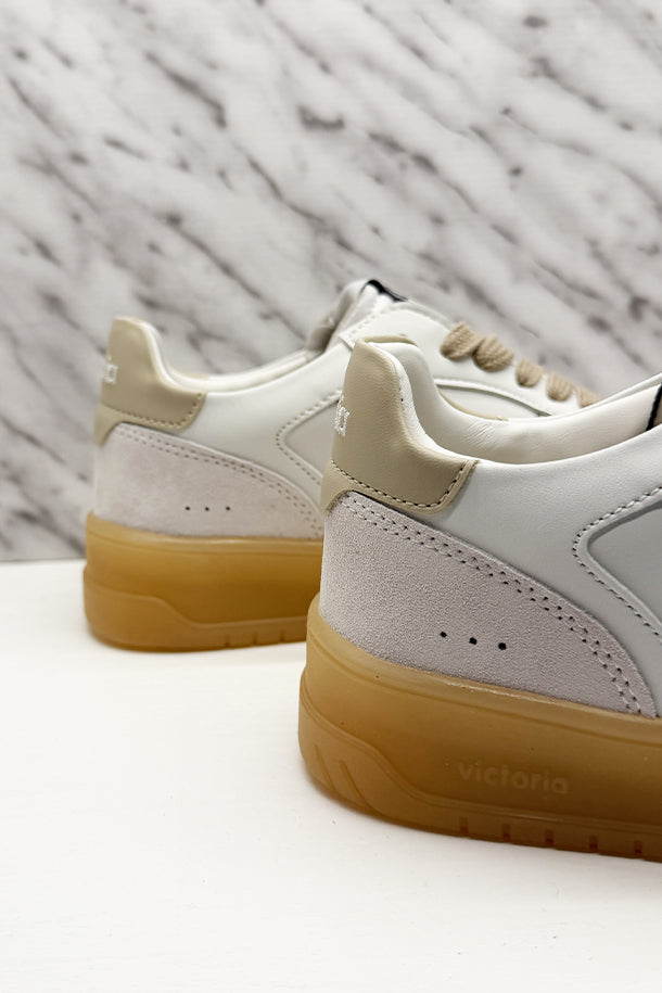Sneakers-3