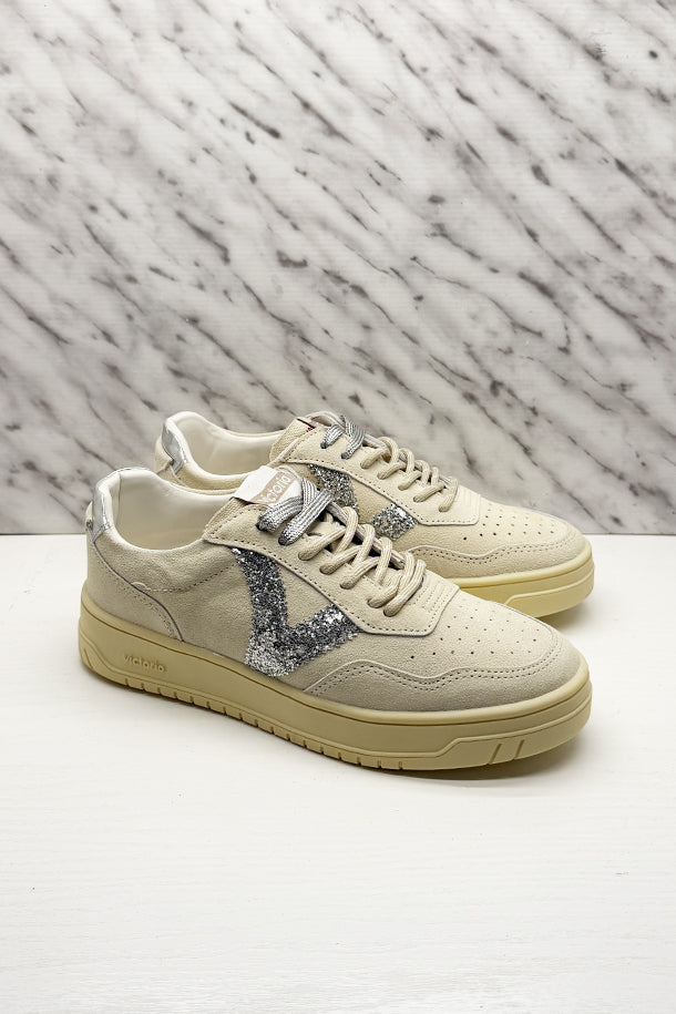 Sneakers-1