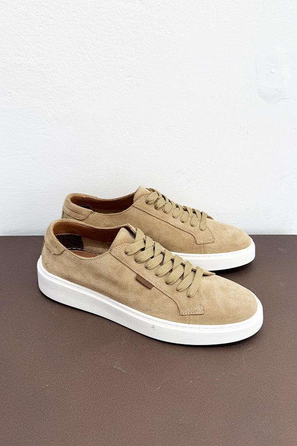 Sneakers-1